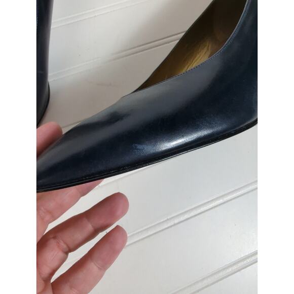 Stuart Weitzman Vintage Classic Pump Navy 8 - Picture 2 of 9